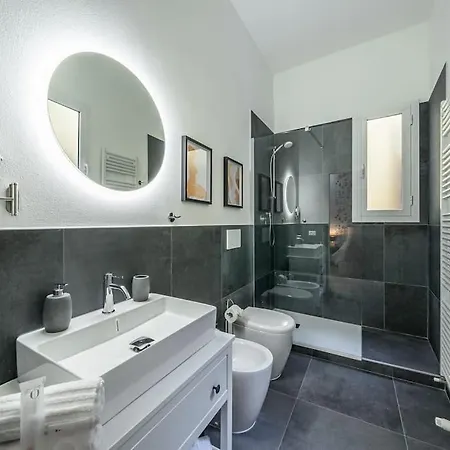 Lussuoso Con Vista Ghirlandina Апартаменты Модена