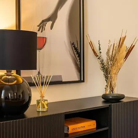 Lussuoso Con Vista Ghirlandina Модена